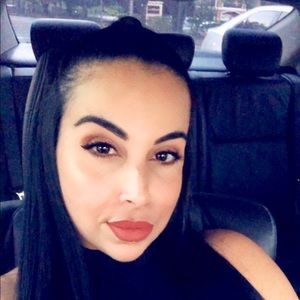 Meet your Posher, Camila